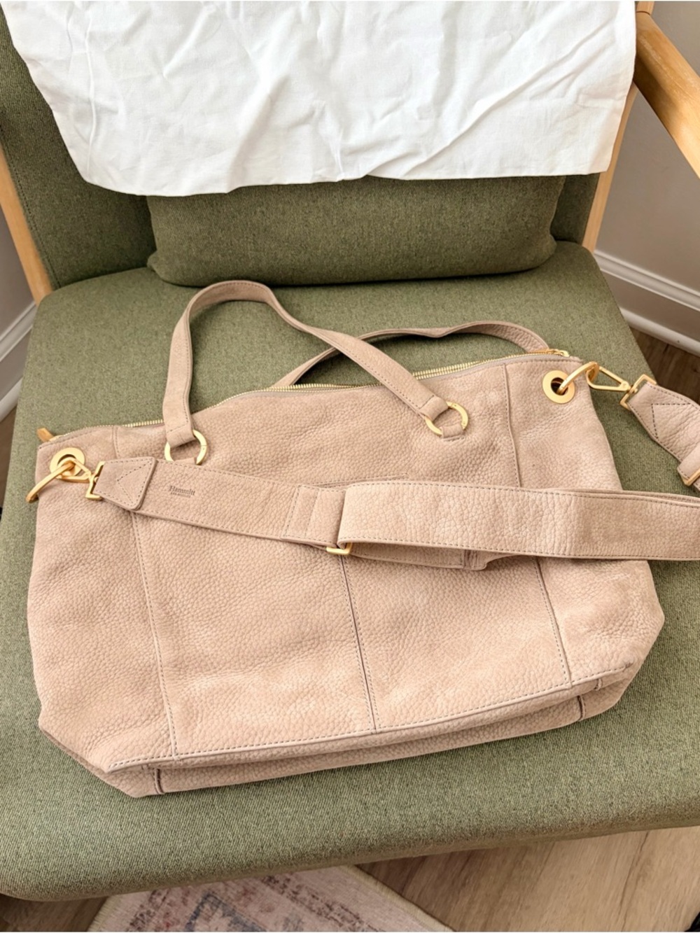 Hammitt Daniel Medium Pebbled Taupe suede leather bag with gold hardware - Picture 5 of 8